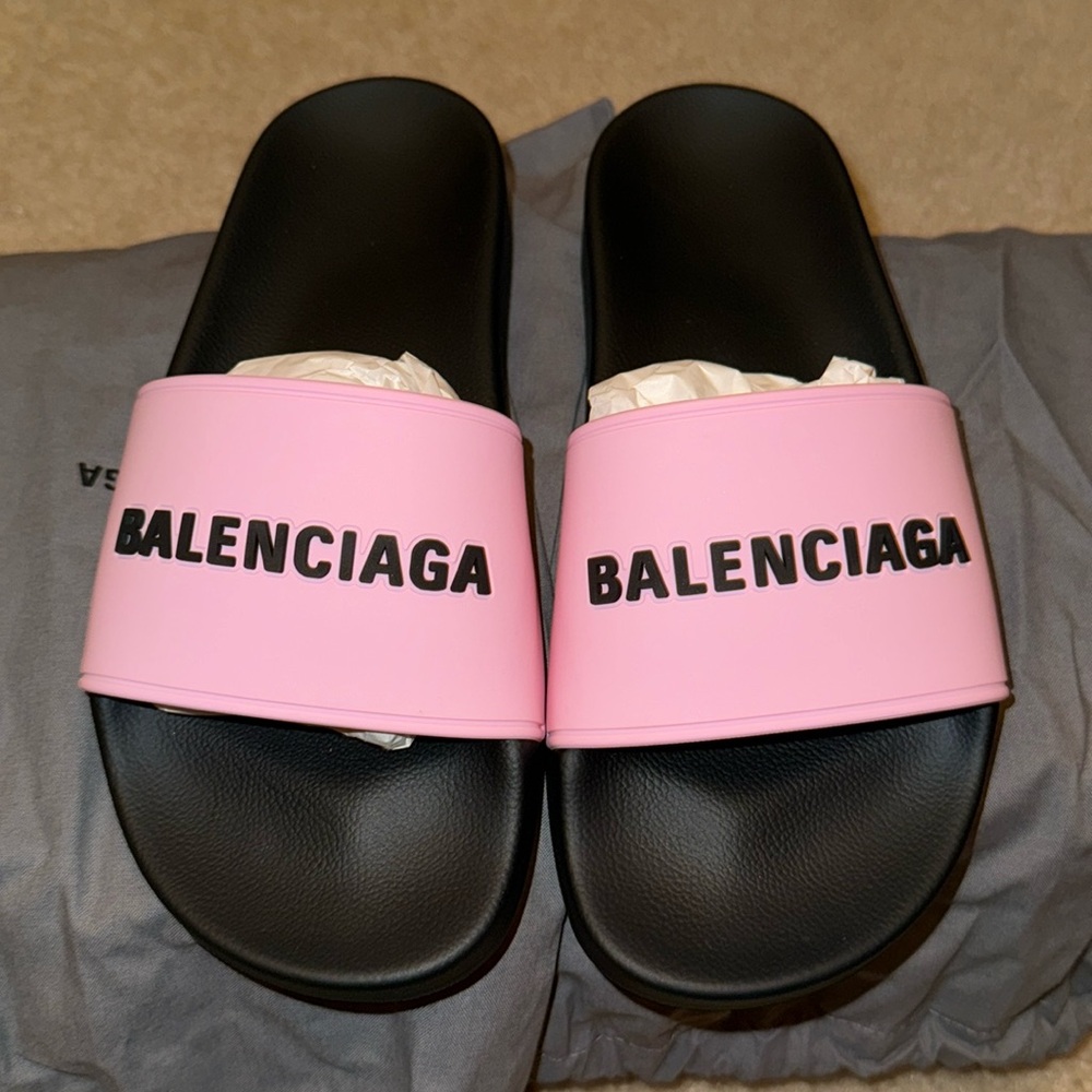 Balenciaga Pool Slides